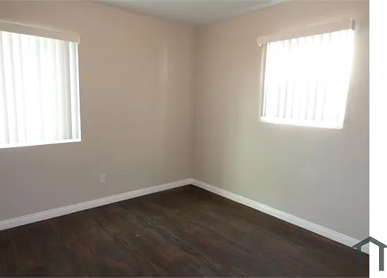 408 Palm Ave — Photo 12
