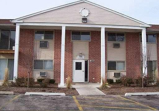 1st image of 706 E Marilyn Ave #105
