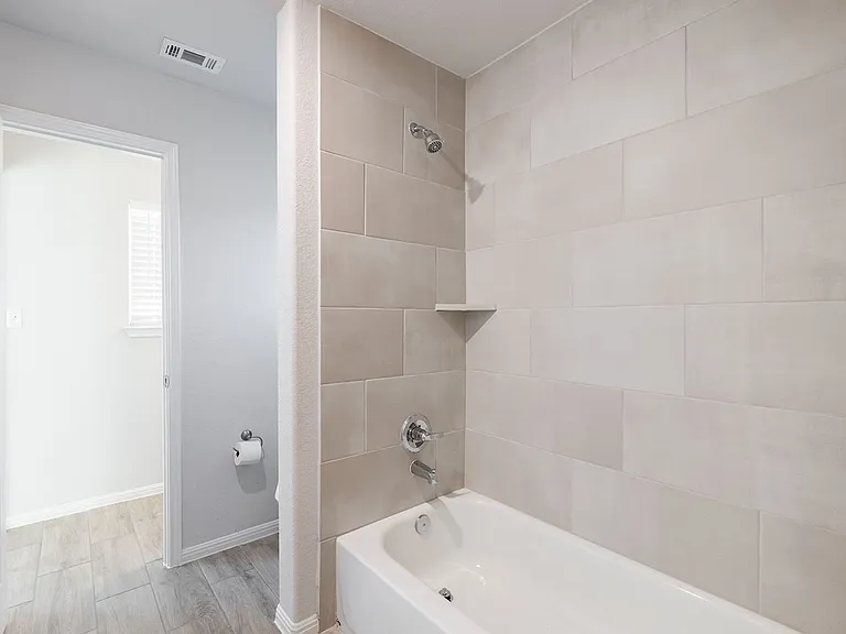 309 Greenway Dr — Photo 18