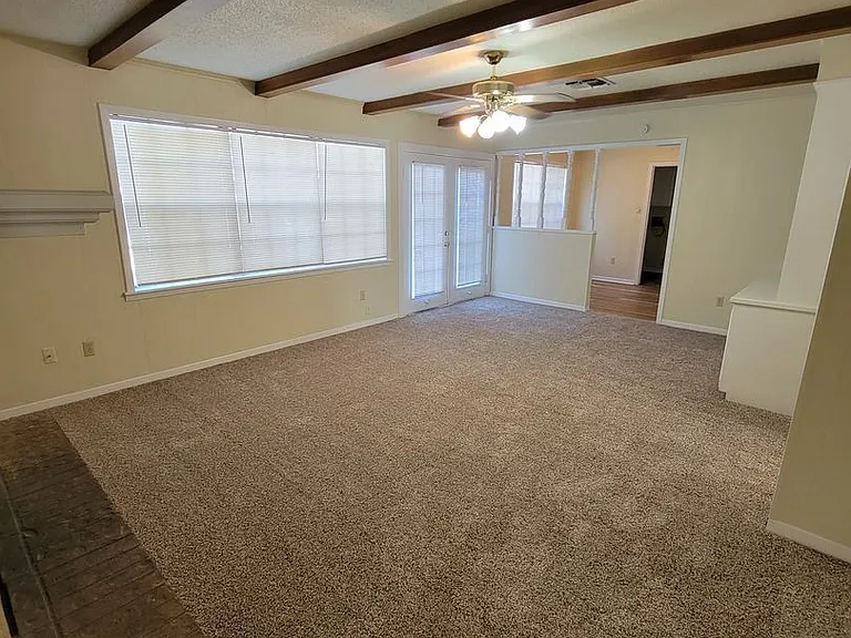 3803 Oak Ridge Dr — Photo 11