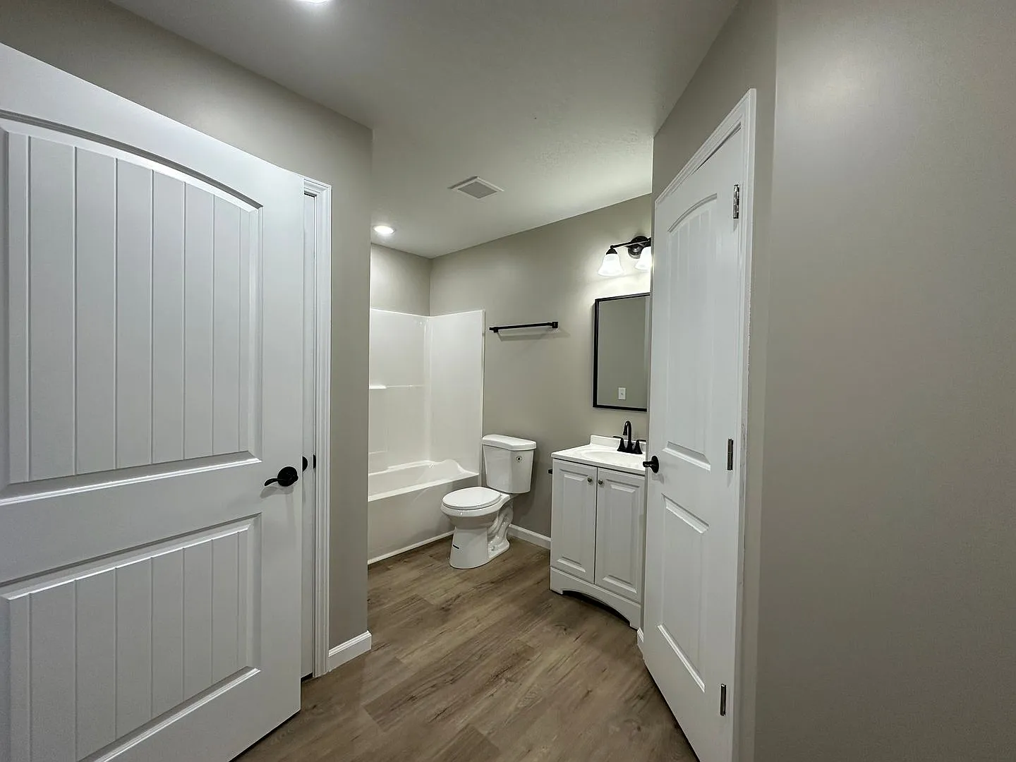 110 Evergreen Place - NEW 1 bedroom 1 bath home for lease — Photo 3