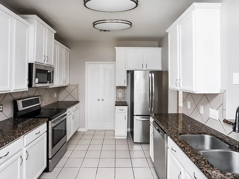 1124 Golden Eagle Ct — Photo 8