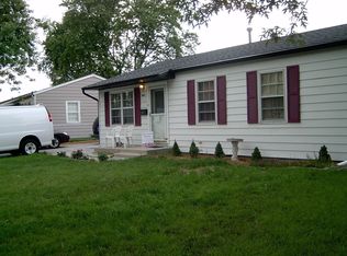 8 E Streamwood Blvd, Streamwood, IL 60107
