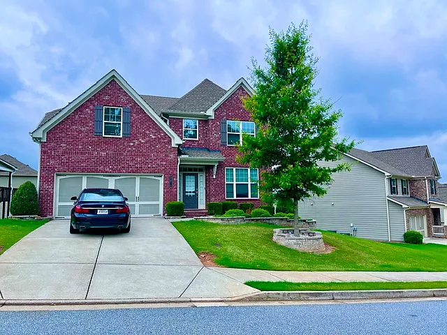2815 Prestwood Dr — Photo 1