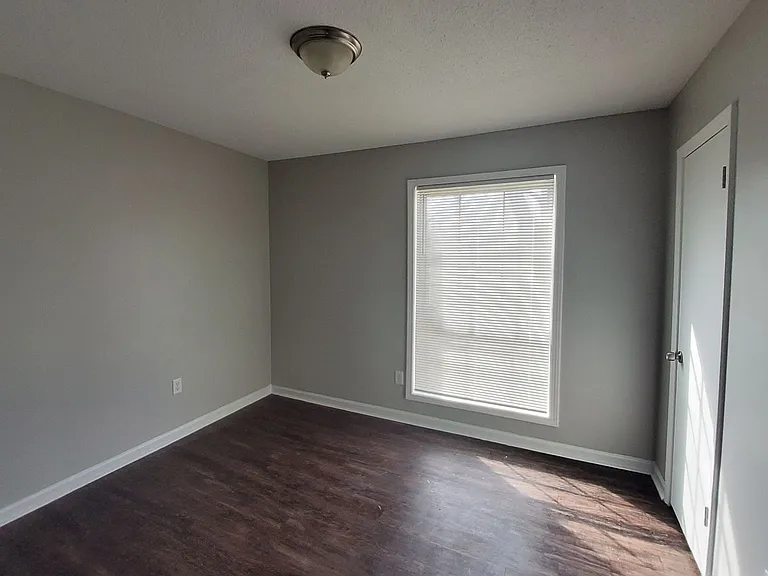 3760 Saint Elmo Ave — Photo 20