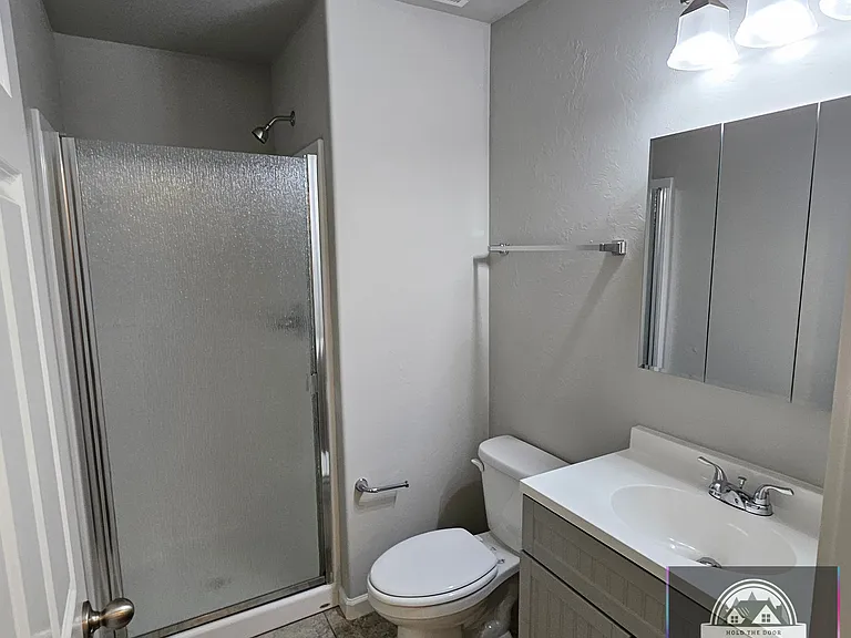 Owner Pays First Months Rent upon Application Approval !!
