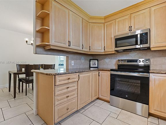 3rd image of 232 SE 6th St