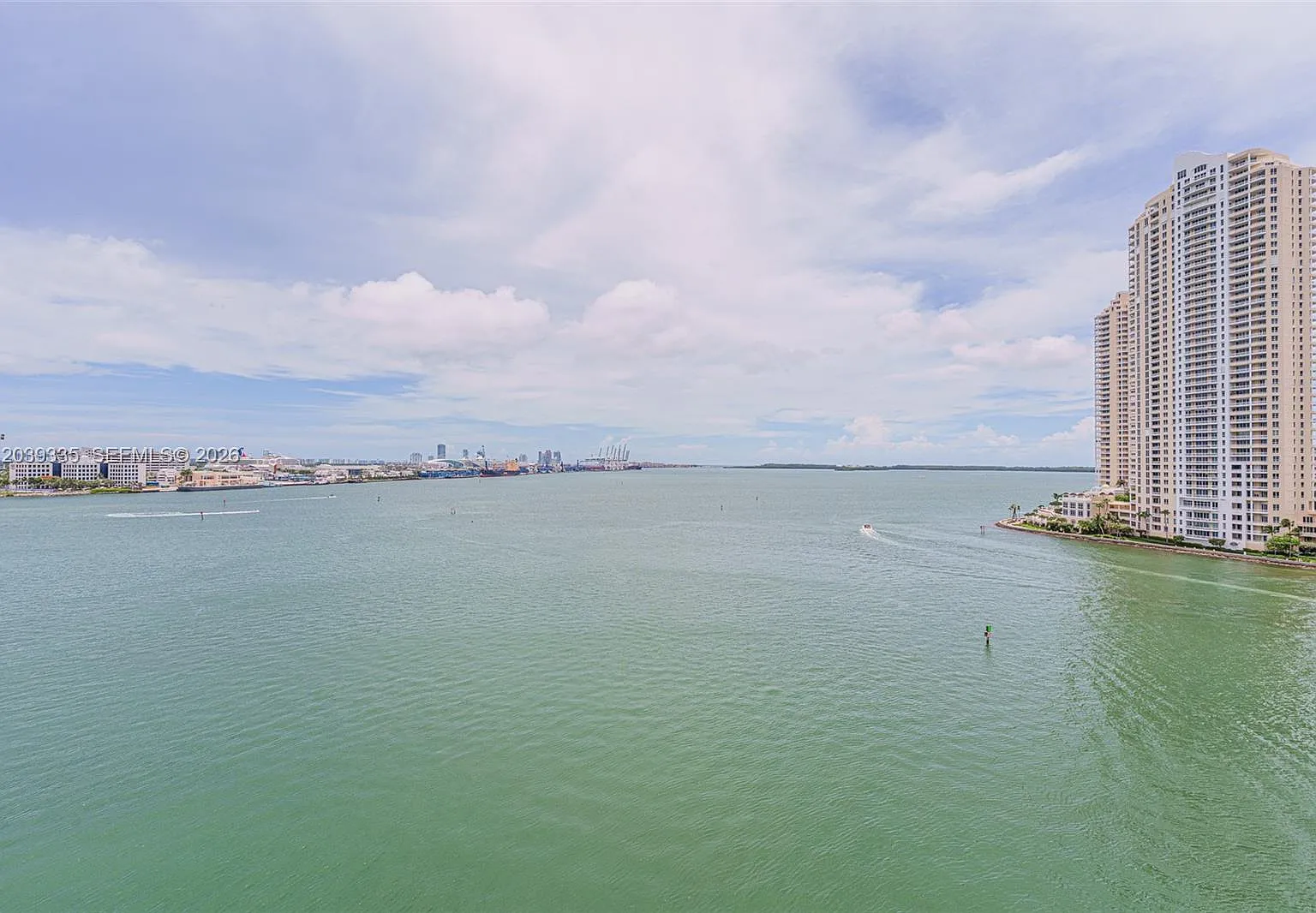 One Miami East — Photo 1