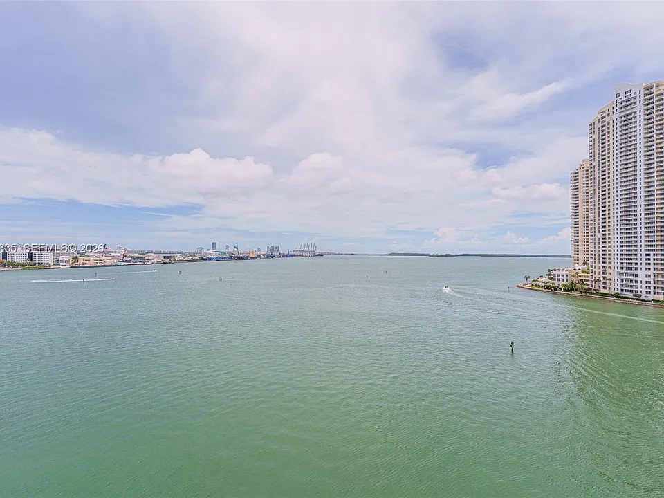 335 Biscayne Blvd #1009