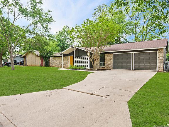 2nd image of 8243 QUAIL CREEK DR
