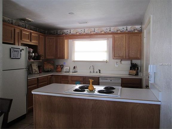 5th image of 1212 Bel Aire Dr