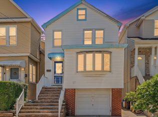94 W 43rd St, Bayonne, NJ 07002