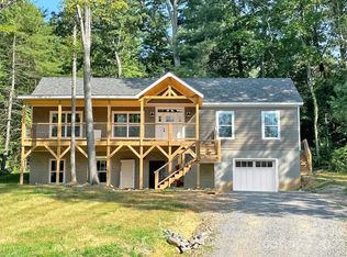 152 Cascade Ridge Rd, Fairview, NC 28730