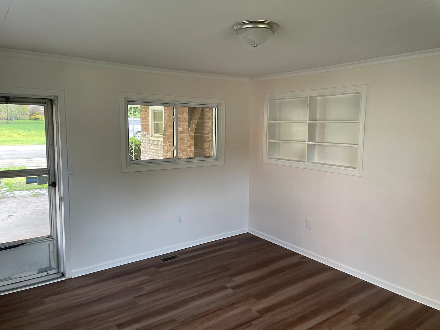 3 bed, 1600 sqft, $1,600 — Photo 4