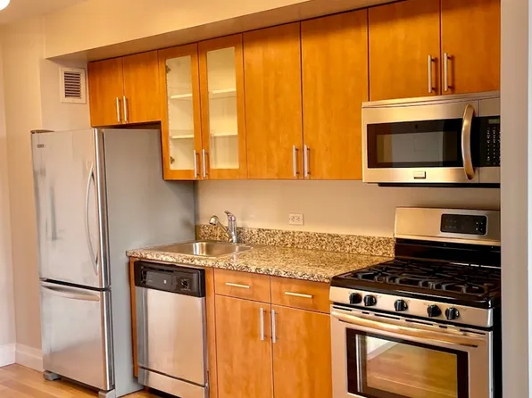 776 Sixth Avenue image 1 of 38