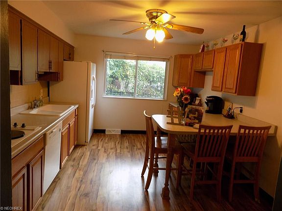 4th image of 24320 Rosita Ln