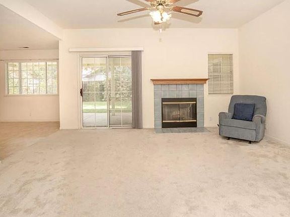 3rd image of 1427 Coolidge Dr
