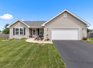 5757 Reidenbach Rd, South Beloit, IL 61080