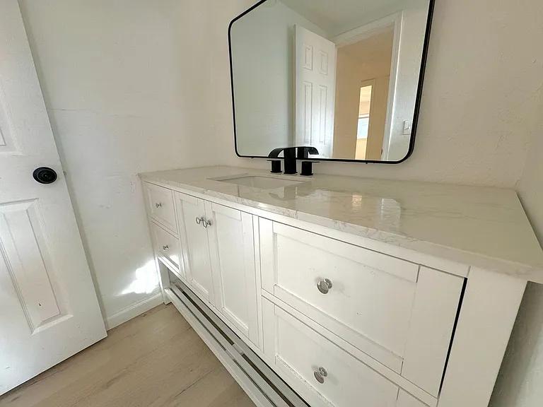 7321 Melrose Ln — Photo 25