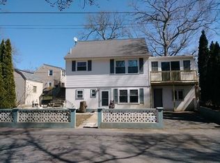 555 Dickinson St, Fall River, MA 02721