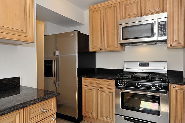 1st image of 1 Sadore Ln APT 3V