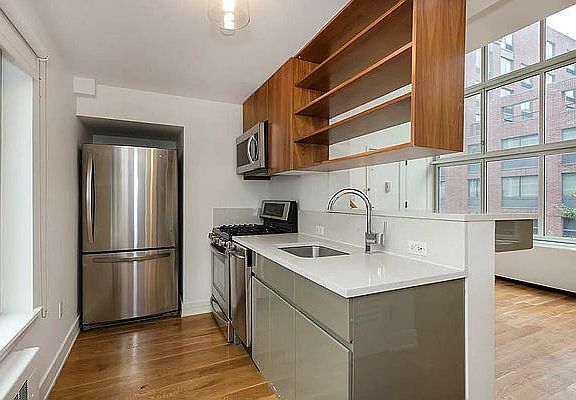 4th image of 224 Wythe Ave APT 66B