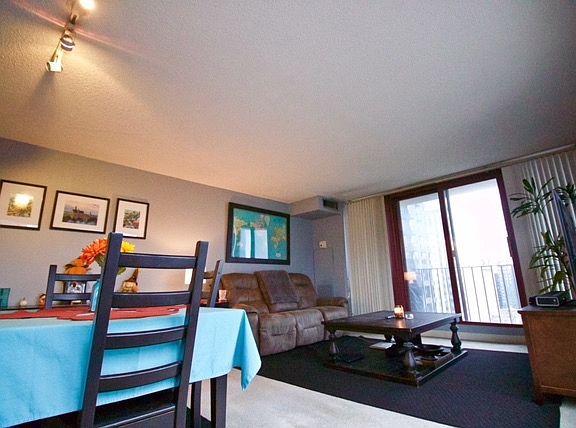 5th image of 200 N Dearborn St Unit 4503