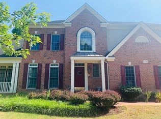 43349 Saint Andrews St, Chantilly, VA 20152