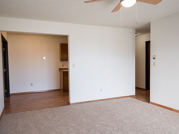 5th image of 30 15th Ave N APT 27