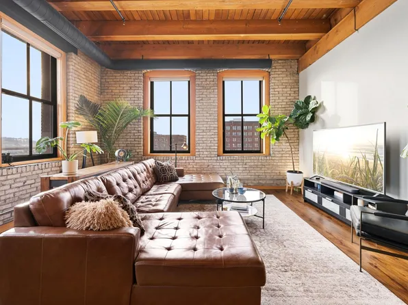 289 5th St E Unit 305, Saint Paul, MN 55101