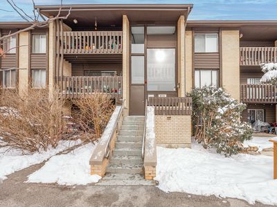 6174 Knoll Lane Ct APT 101, Willowbrook, IL, 60527