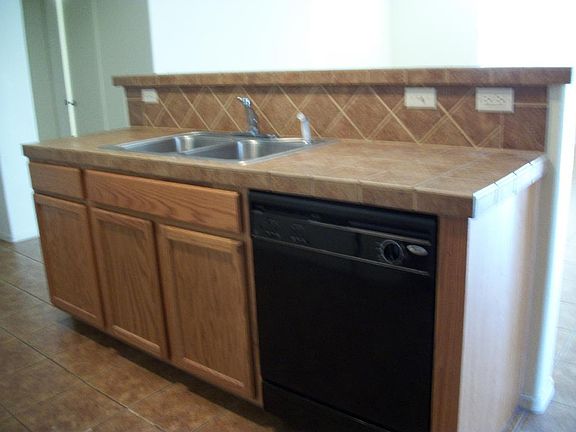 3rd image of 3631 W Avenida Vera Cruz