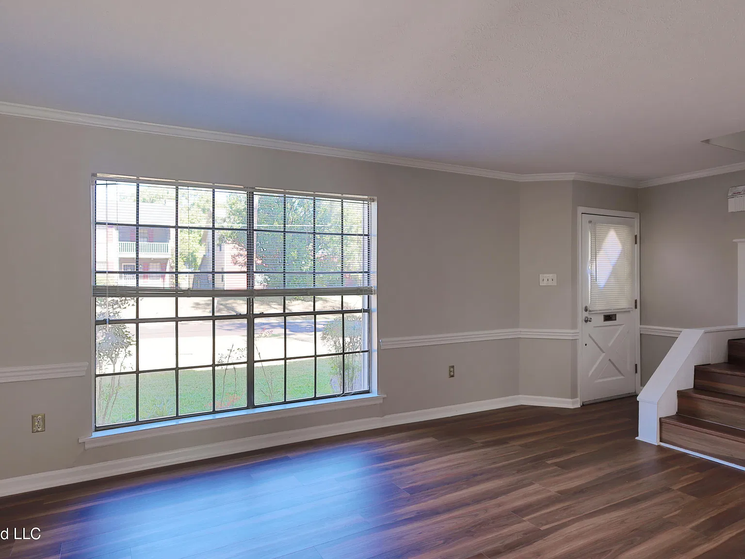 2 bed, 1.5 bath, 1185 sqft, $1,450 — Photo 4