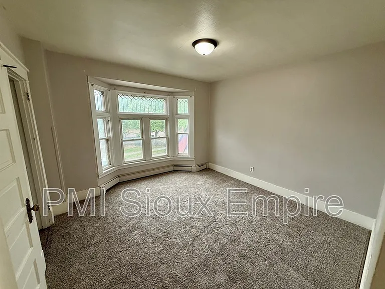 927 S Spring Ave #3 — Photo 6