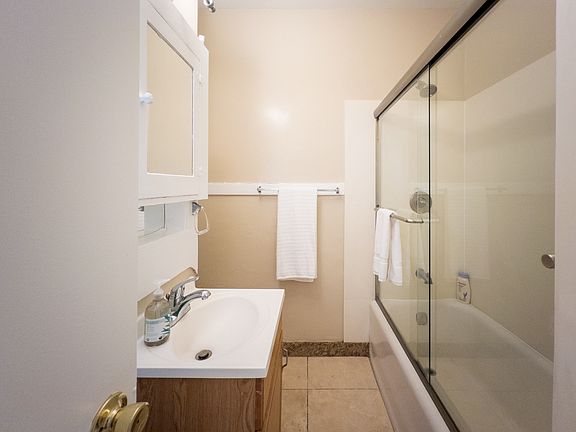 2nd image of 3791 Webster St APT 1