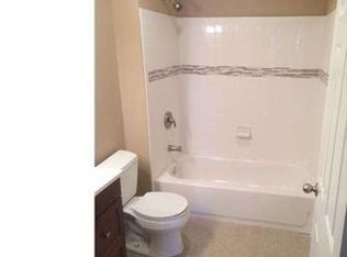 902 Oberlin Ave, Delran, NJ 08075
