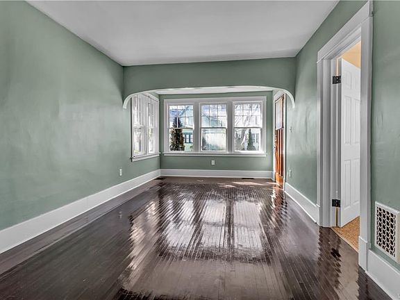 4th image of 54 Bickford Ave