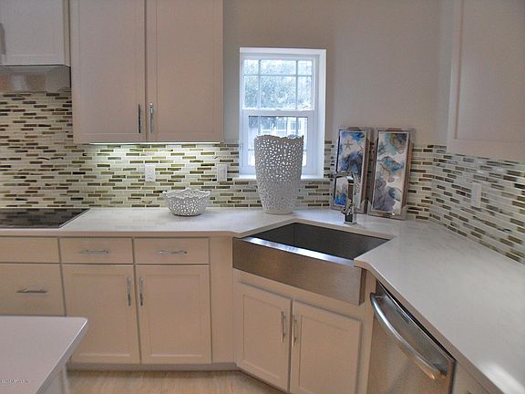 5th image of 206 Seloy Drive #282