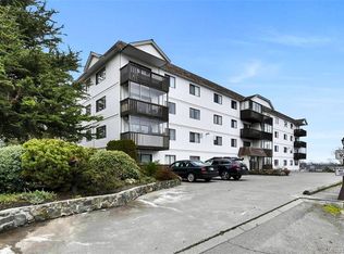 929 Esquimalt Rd #202, Esquimalt, BC V9A3M7