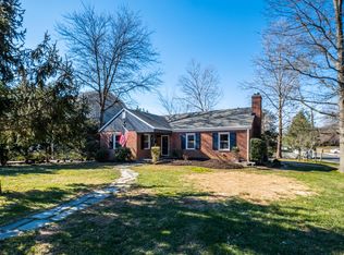 2900 Linden Ln, Falls Church, VA 22042