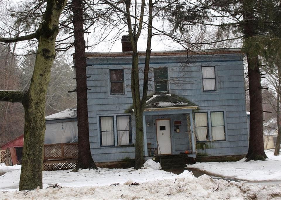 1st image of 20 Willets Ave