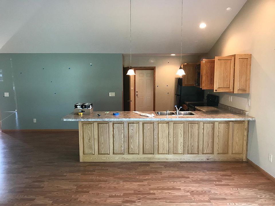 2nd image of 1733 Crooked Ave