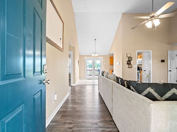 5th image of 4117 Challis Dr