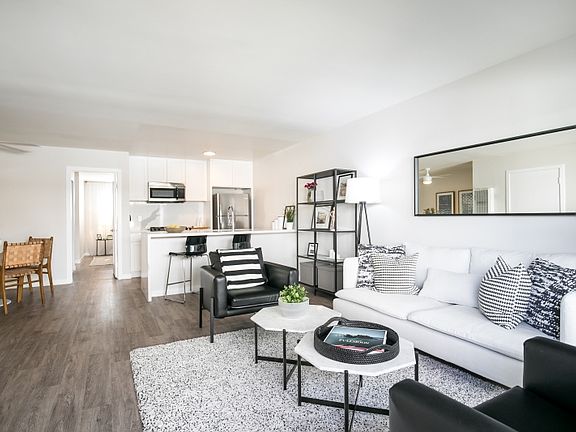 4th image of 16705 Yukon Ave APT 2