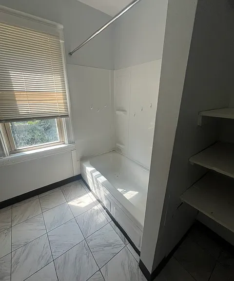 2107 Lake Ave — Photo 7