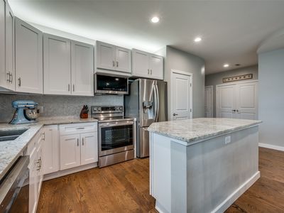 4107 Bowser Ave APT 202, Dallas, TX, 75219
