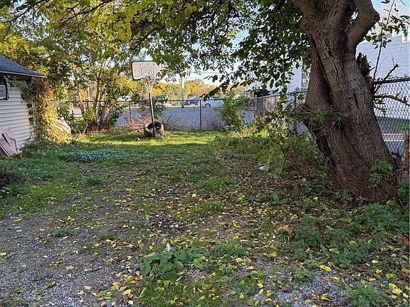 5th image of 170 Madison St #168