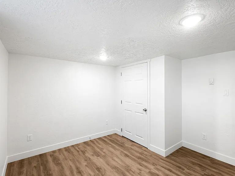 781 S 1800 W #3 — Photo 5
