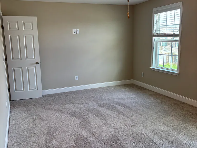 Upstairs bedroom - front