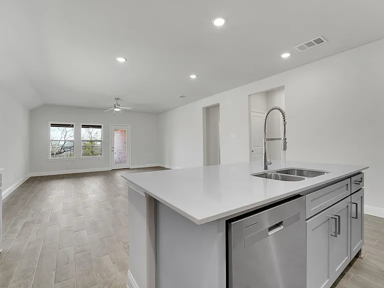 2905 Cantoni Crk — Photo 11